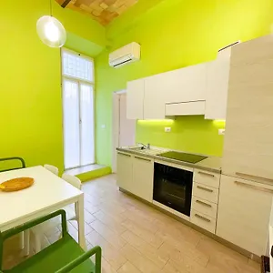 casa-lina-2-rooms-2-baths-rome-center.it-romehotels.com/